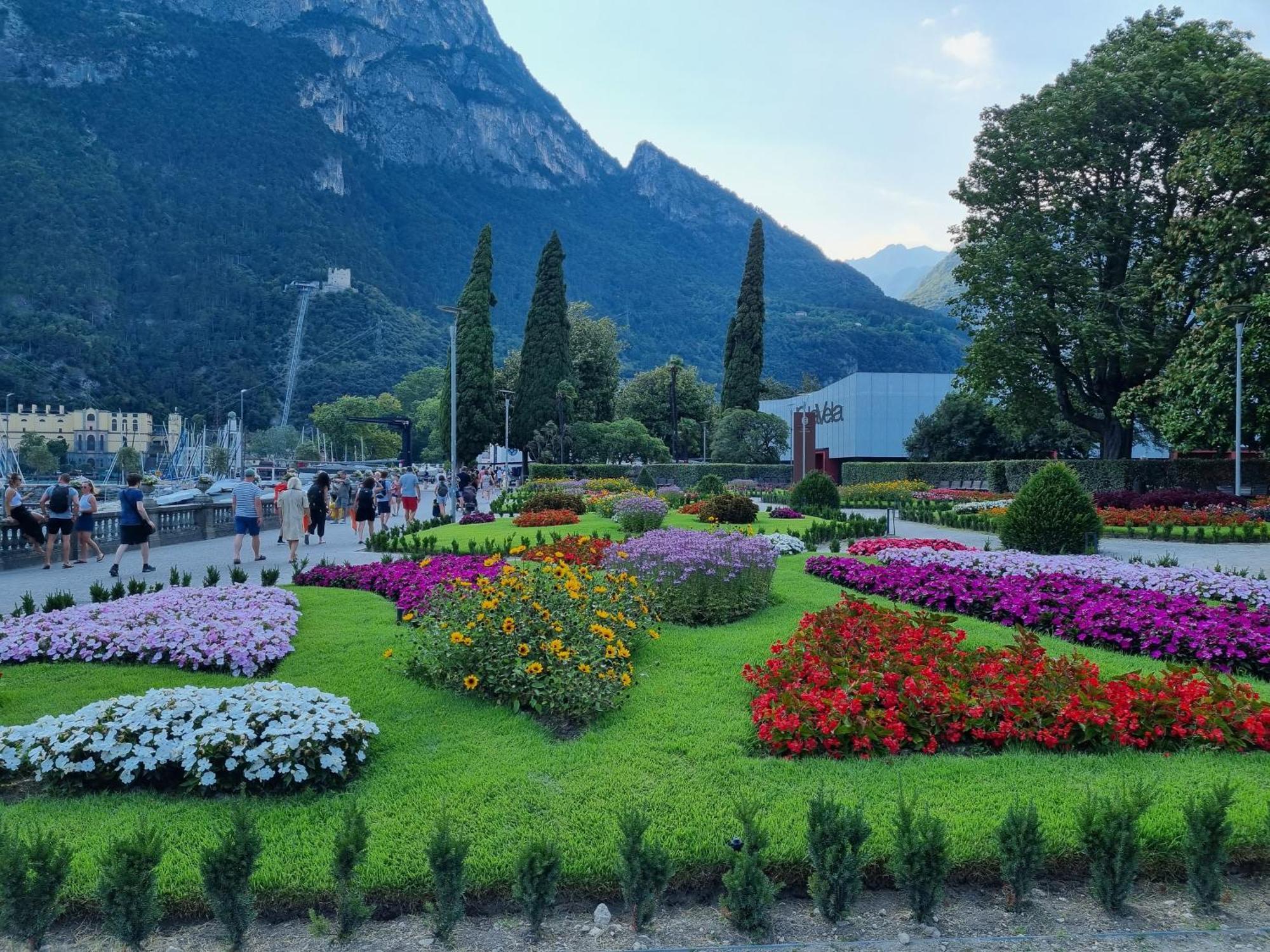 Appartamento Laura Riva del Garda Exteriör bild